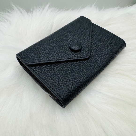 Women’s Minimalist Black Card Wallet - Picture 6 of 7
